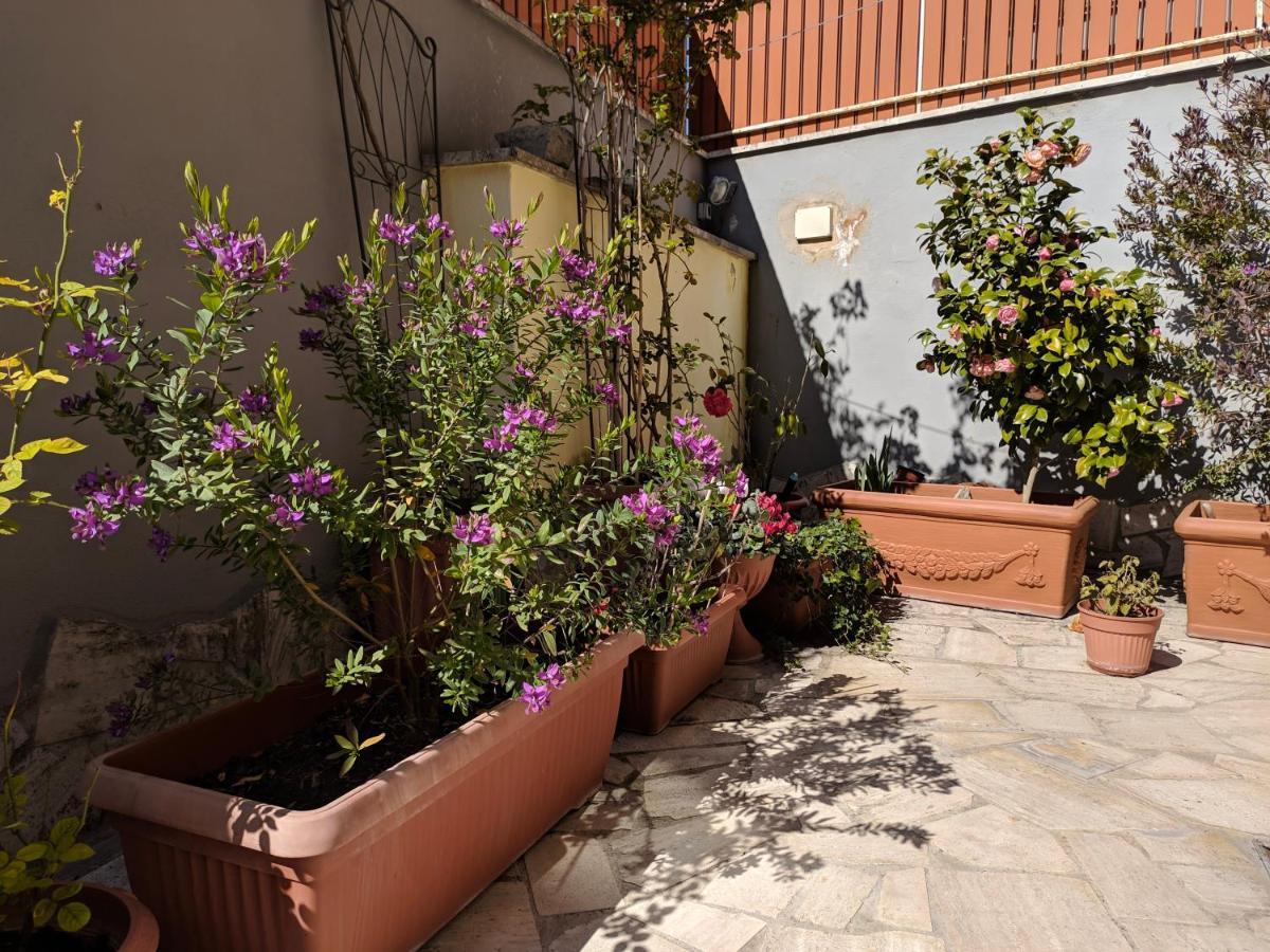 La Casetta Gialla Roma Exterior foto